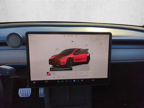 Used 2023 Tesla Model Y Performance image 17