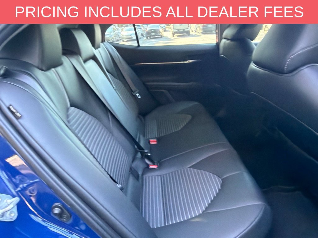 Used 2023 Toyota Camry SE w/ Audio Upgrade Package FWD image 9