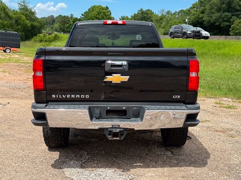 Used 2015 Chevrolet Silverado 2500 LTZ w/ Duramax Plus Package AWD/4WD image 4