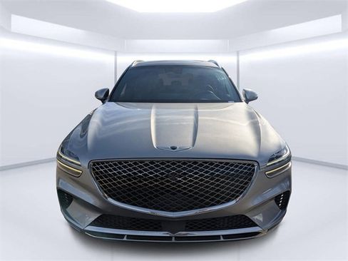 Used 2023 Genesis GV70 2.5T w/ Advanced Package image 8