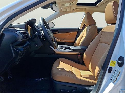 Used 2019 Lexus IS 300 AWD w/ Navigation Package image 11