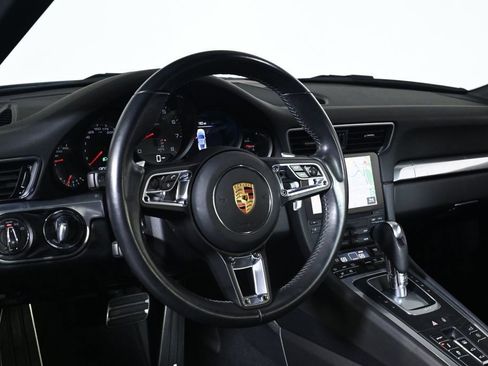 Certified 2018 Porsche 911 Carrera 4S image 13