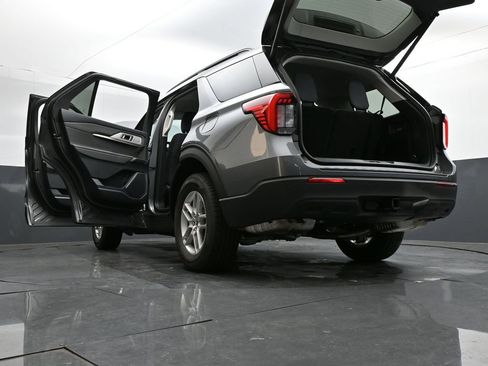 New 2025 Ford Explorer Active image 36
