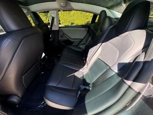 Used 2025 Tesla Model 3 Long Range RWD image 12