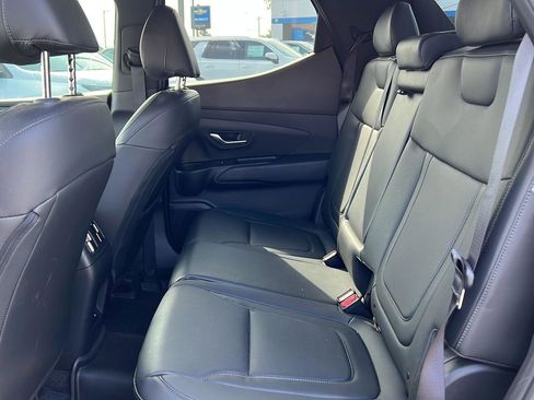 Used 2025 Hyundai Santa Cruz SEL FWD image 11