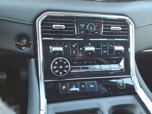 New 2026 Nissan Armada SL AWD/4WD image 14