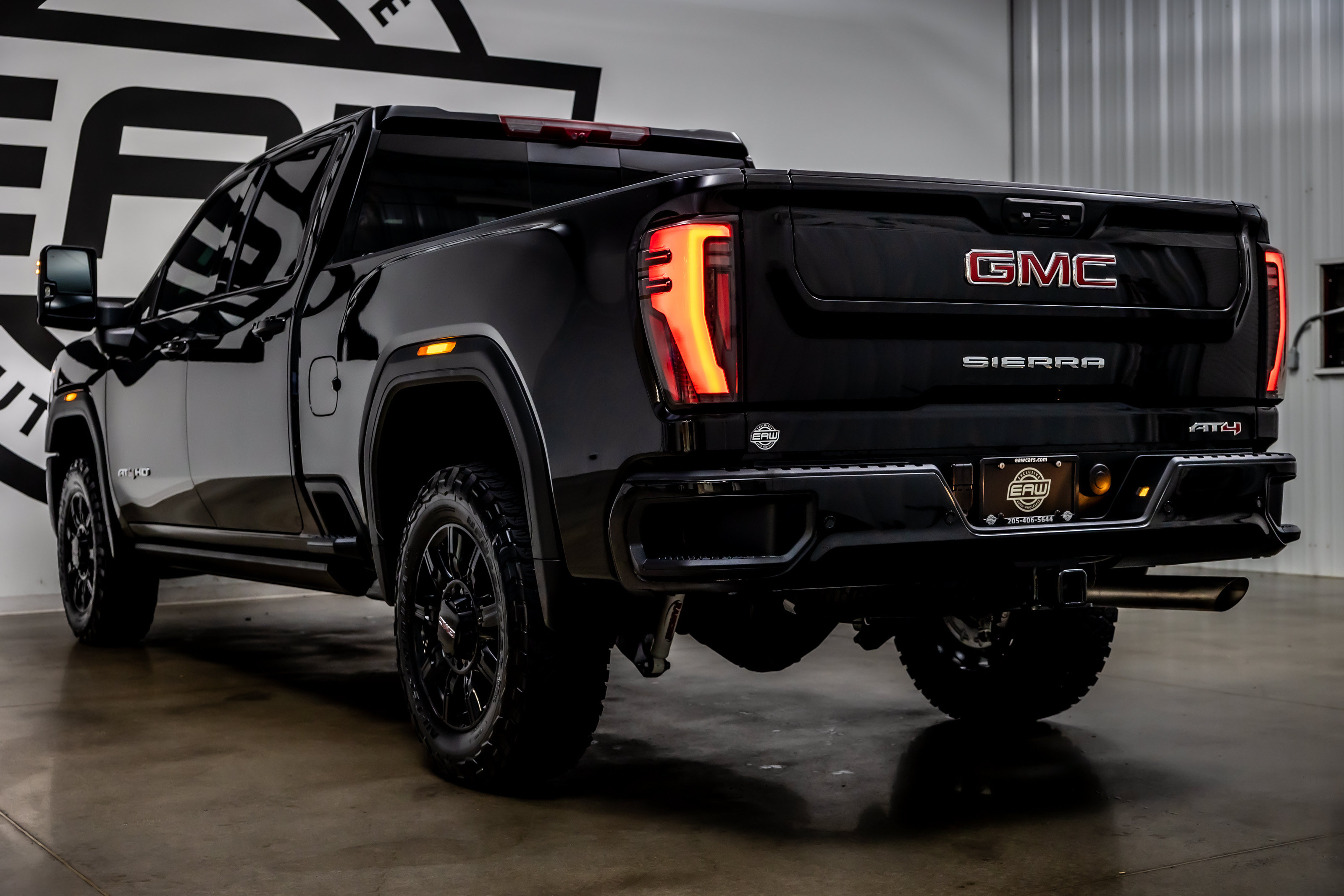 Used 2026 GMC Sierra 2500 AT4 w/ AT4 Premium Plus Package AWD/4WD image 33