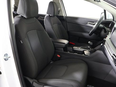 Used 2026 Kia Sportage LX image 28