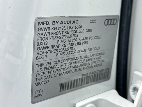 Used 2025 Audi Q5 Premium w/ Convenience Package AWD/4WD image 29