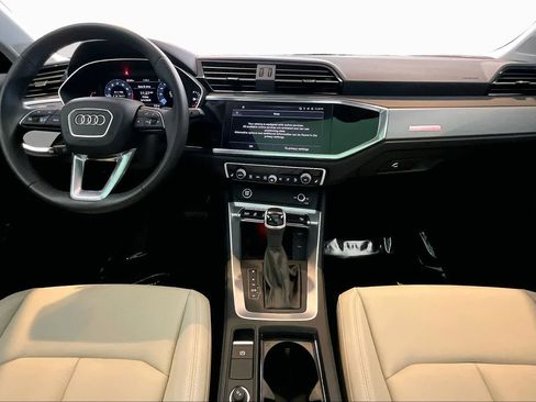 Certified 2025 Audi Q3 2.0T Premium Plus w/ Premium Plus Package AWD/4WD image 16