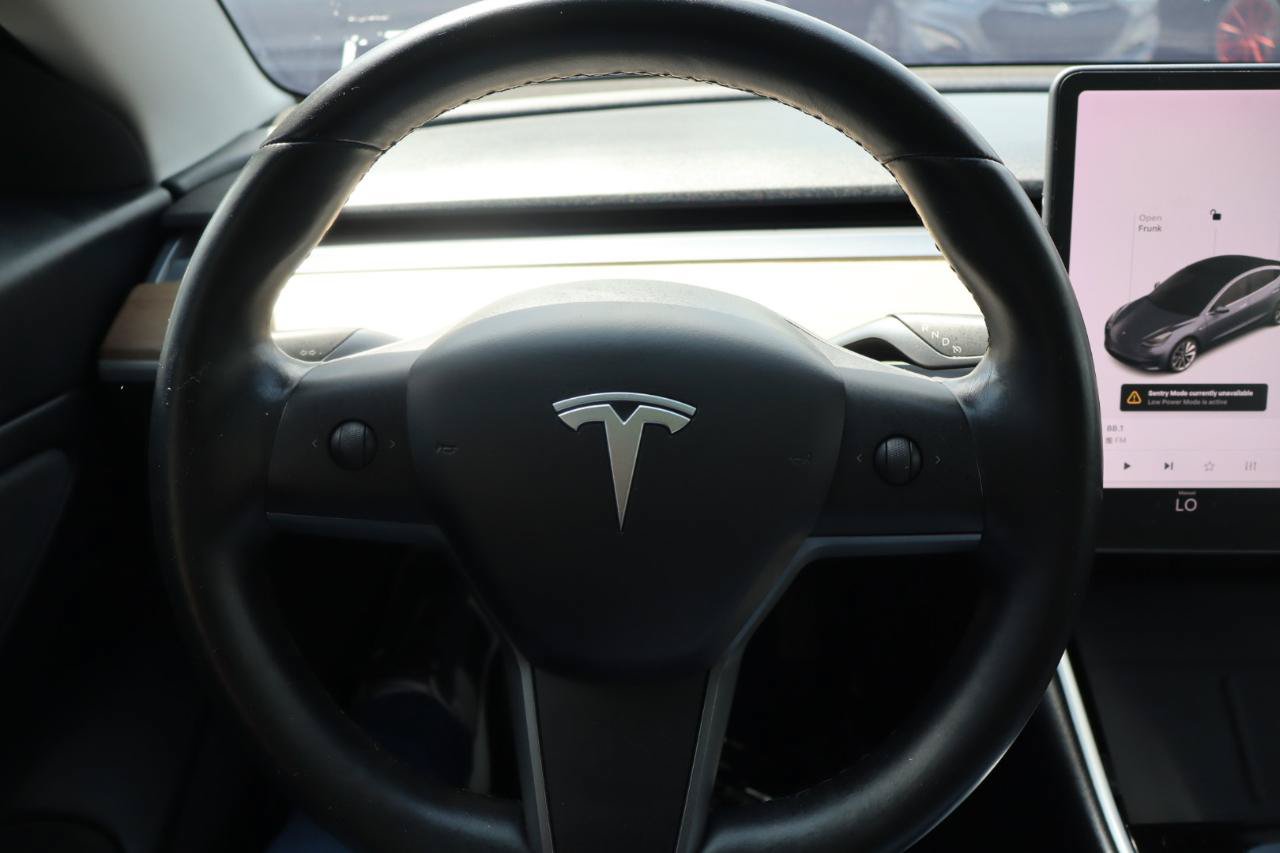Used 2018 Tesla Model 3 Long Range AWD/4WD image 21