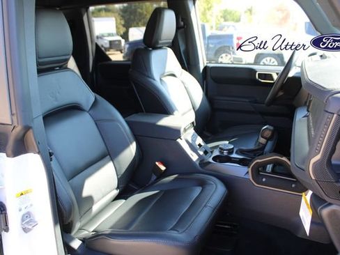New 2025 Ford Bronco Badlands image 7