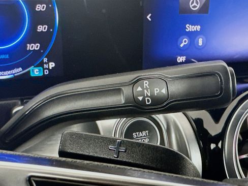 Used 2024 Mercedes-Benz EQB 250+ image 25