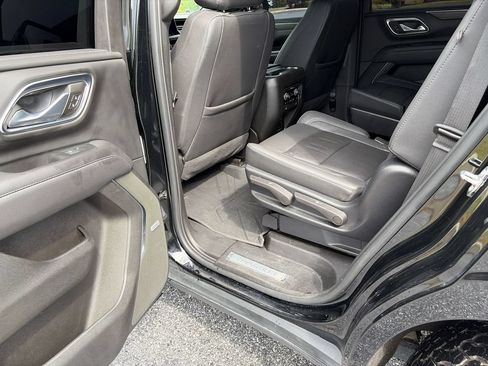 Used 2023 Chevrolet Tahoe Z71 w/ Luxury Package AWD/4WD image 10