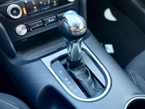 Used 2020 Ford Mustang Coupe w/ Black Accent Package RWD image 30