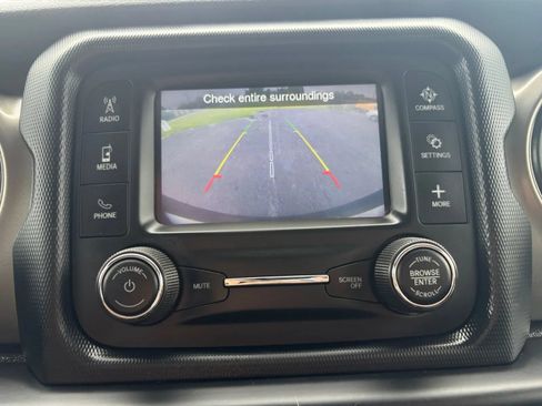 Used 2019 Jeep Wrangler Unlimited Sport S AWD/4WD image 34