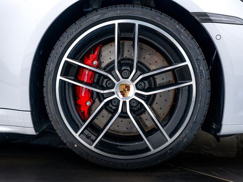 New 2026 Porsche 911 Carrera 4S image 11