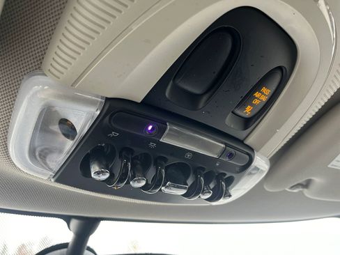 Used 2014 MINI Cooper 2-Door Hardtop image 28