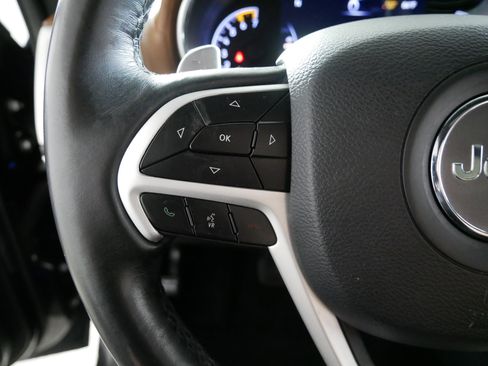 Used 2019 Jeep Grand Cherokee Summit image 27