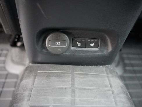Used 2023 Volvo XC40 Recharge Ultimate w/ Protection Package Premier AWD/4WD image 18