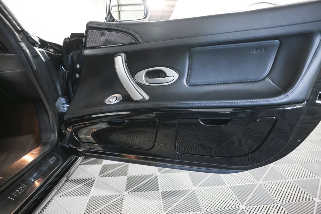Used 2002 BMW Z8 RWD image 31