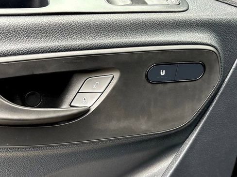 Used 2024 Mercedes-Benz Sprinter 3500 image 17