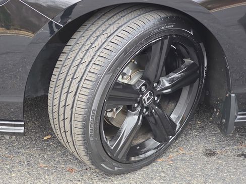 Certified 2023 Honda Accord Sport image 30