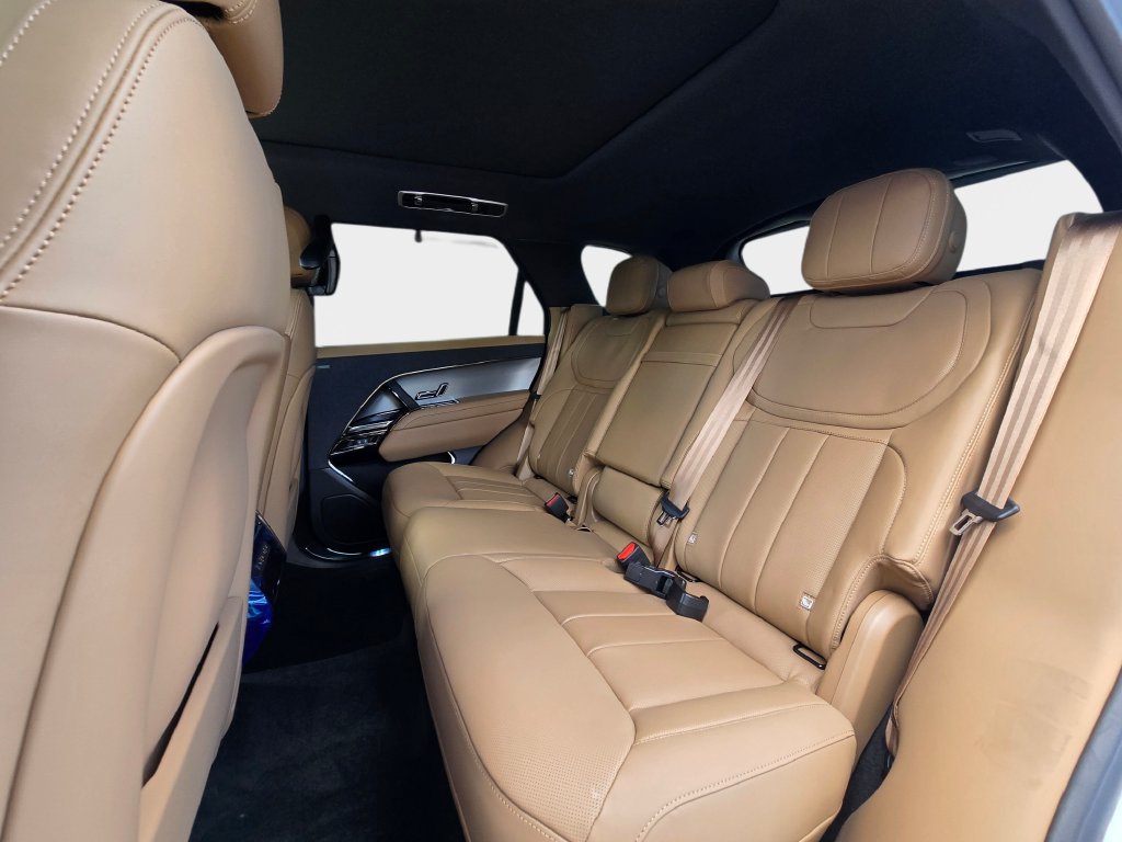 New 2026 Land Rover Range Rover Sport SE AWD/4WD image 14