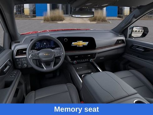 New 2025 Chevrolet Suburban Premier image 16