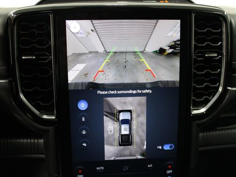 Used 2024 Ford Ranger Lariat w/ FX4 Off-Road Package image 57