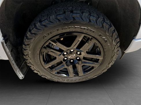 Used 2023 Chevrolet Silverado 1500 RST w/ Z71 Off-Road Package AWD/4WD image 34