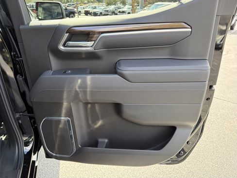 Used 2025 Chevrolet Silverado 1500 LT w/ All Star Edition Plus image 16