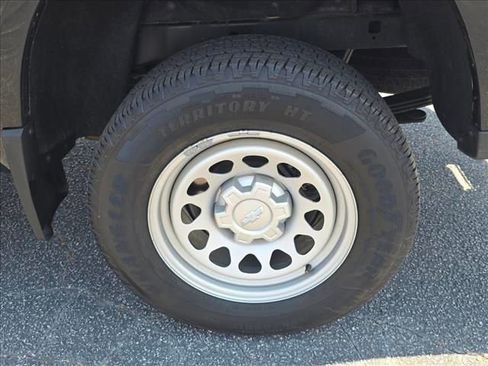 Used 2023 Chevrolet Colorado W/T RWD image 30