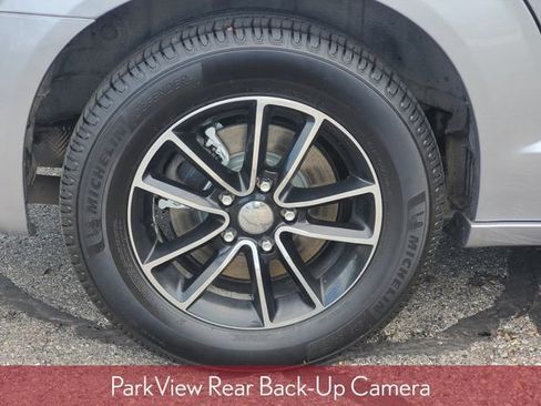 Used 2017 Dodge Grand Caravan SXT w/ Driver Convenience Group FWD image 6