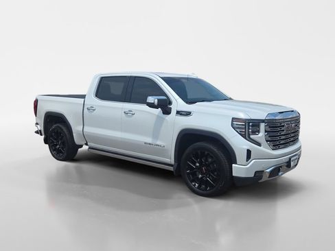 Used 2023 GMC Sierra 1500 Denali w/ Denali Carbonpro Edition AWD/4WD image 9