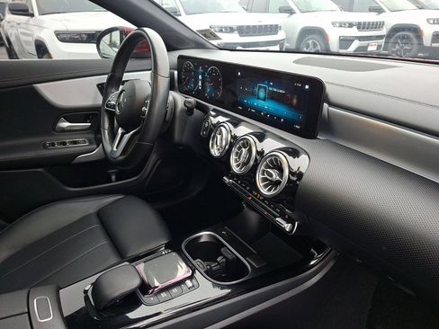 Used 2021 Mercedes-Benz CLA 250 4MATIC image 12