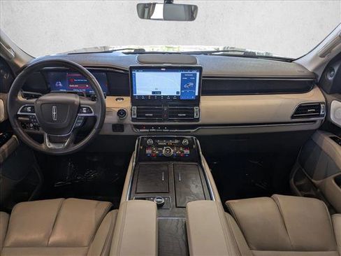 Used 2024 Lincoln Navigator Reserve AWD/4WD image 19