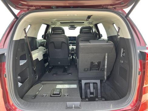 Used 2024 Kia Carnival SX Prestige FWD image 29