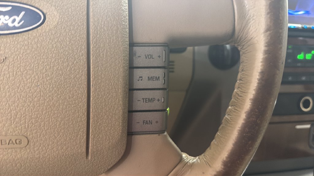 Used 2004 Ford F150 XLT AWD/4WD image 16