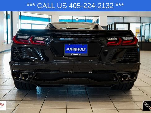 Used 2023 Chevrolet Corvette Stingray Coupe w/ 1LT RWD image 4