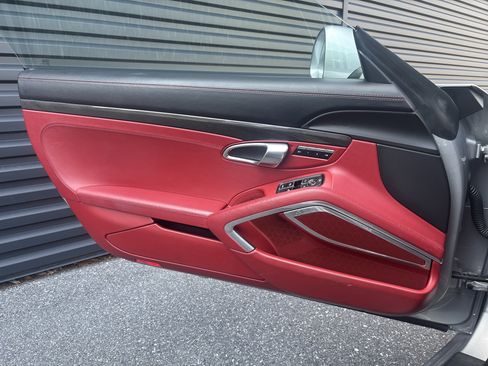 Used 2015 Porsche 911 Turbo image 14