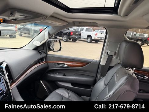 Used 2018 Cadillac Escalade Premium Luxury image 68