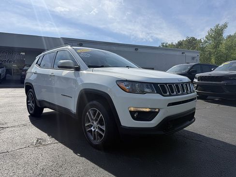 Used 2020 Jeep Compass Latitude AWD/4WD image 26