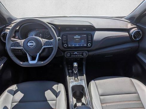 Used 2024 Nissan Kicks SR w/ SR Premium Package FWD image 16
