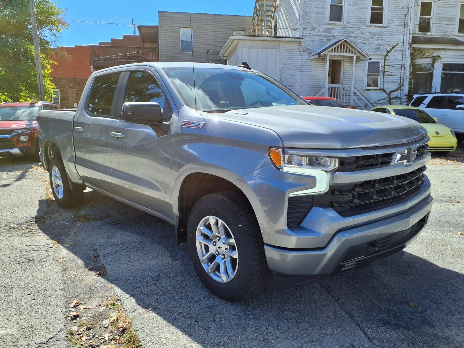 New 2026 Chevrolet Silverado 1500 RST w/ Z71 Off-Road Package AWD/4WD image 1