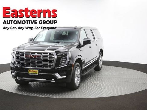 Used 2025 GMC Yukon XL Denali AWD/4WD image 57
