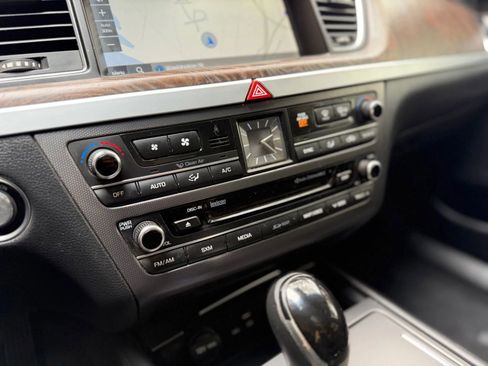 Used 2015 Hyundai Genesis 3.8 w/ Option Group 04 image 27