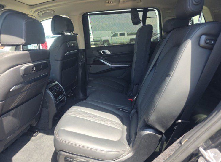 Used 2024 BMW X7 xDrive40i AWD/4WD image 8