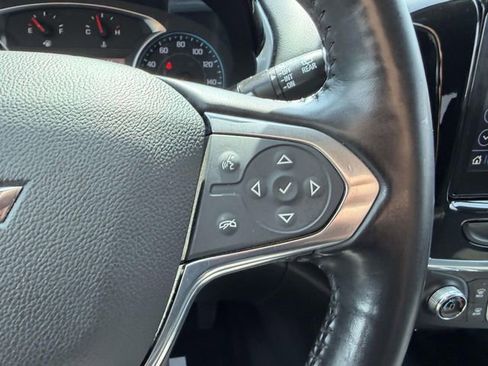 Used 2021 Chevrolet Traverse LT image 29