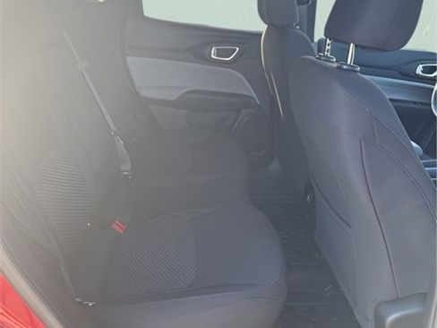 Used 2024 Jeep Compass Sport image 27